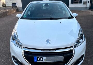 Peugeot 208 32.631 km 9.290 &euro; Oberndorf am Neckar 78727
