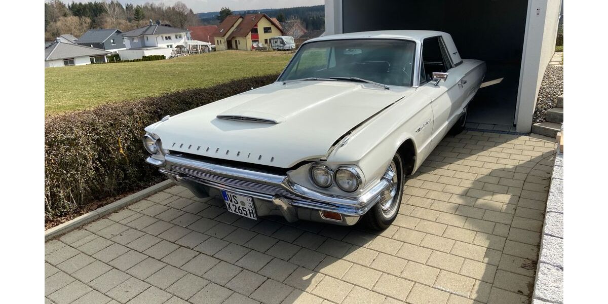 Ford Thunderbird 85.000 km 25.990 &euro; Niedereschach 78078
