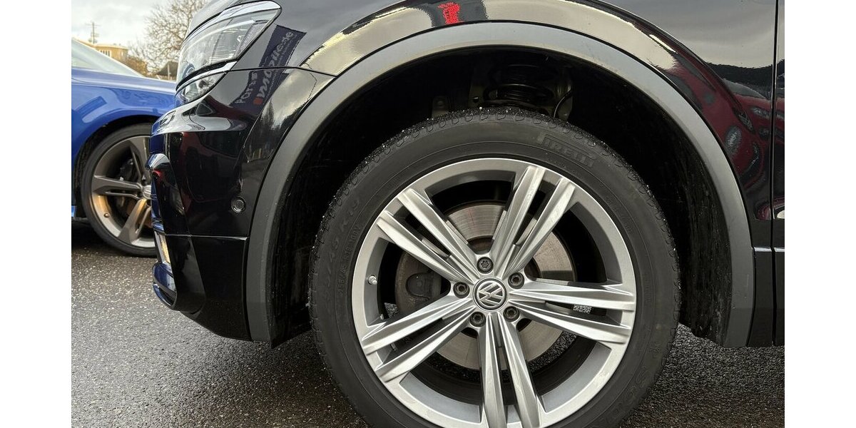 VW Tiguan Allspace Highline 4Motion 7-SITZ/PANO/ACC 90.578 km 31.900 &euro; Villingen-Schwenningen 78054