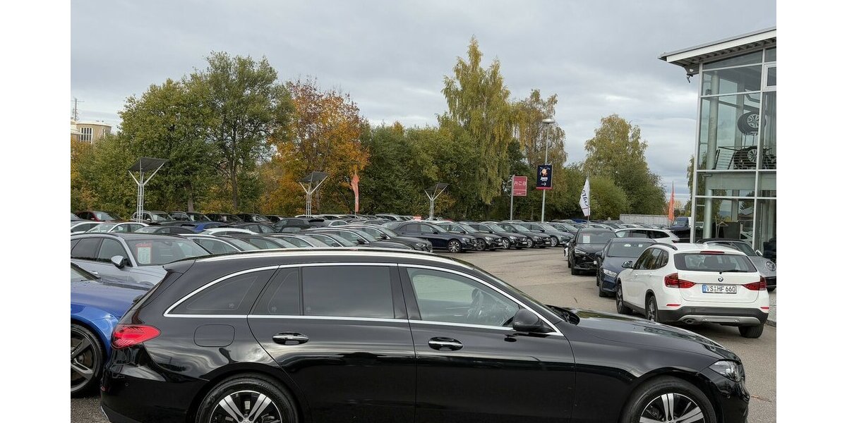 Mercedes-Benz C 300 d/AVANTGARDE/PANORAMA/ACC/KAMERA/DAB/LED 44.969 km 33.900 &euro; Villingen-Schwenningen 78054