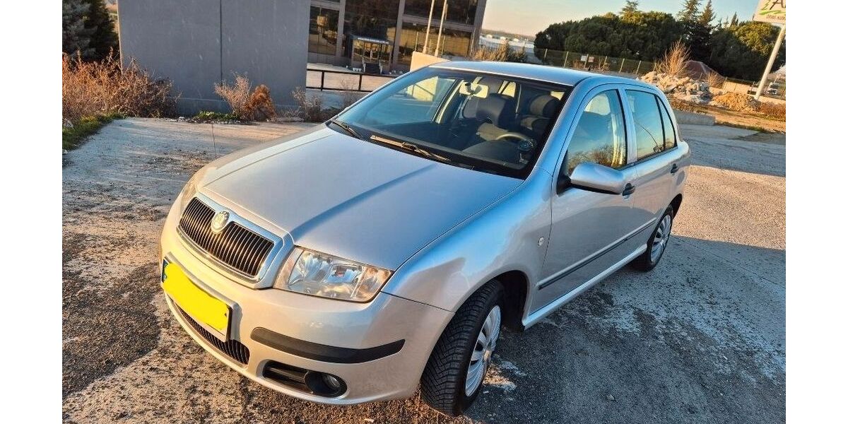 Skoda Fabia 258.000 km 2.590 &euro; Villingen-Schwenningen 78048