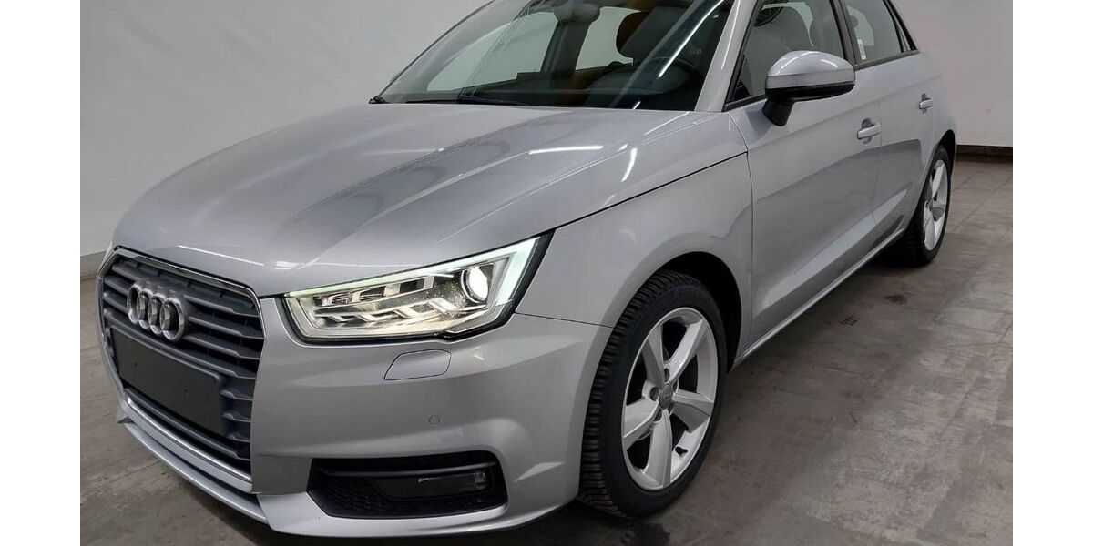 Audi A1 64.000 km 14.990 &euro; Schömberg 72355