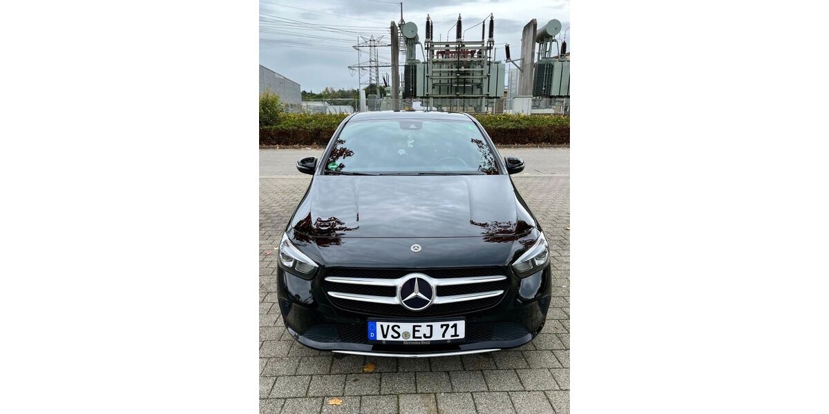 Mercedes-Benz B 220 101.878 km 21.890 &euro; Villingen-Schwenningen 78048