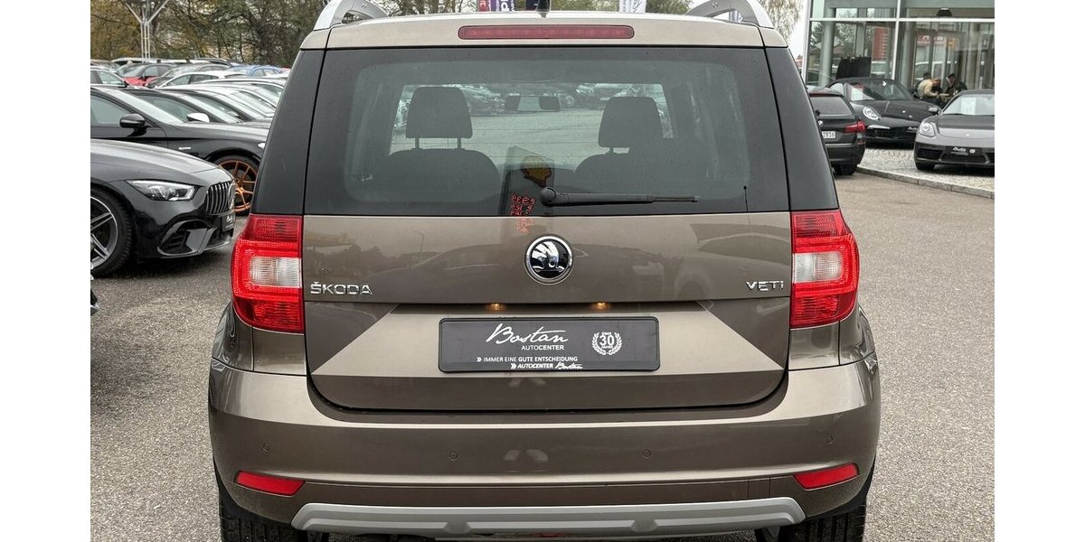 Skoda Yeti 1.4 TSI Ambition SITZHEIZUN/ANHÄNGK./1.HAND 102.196 km 10.900 &euro; Villingen-Schwenningen 78054