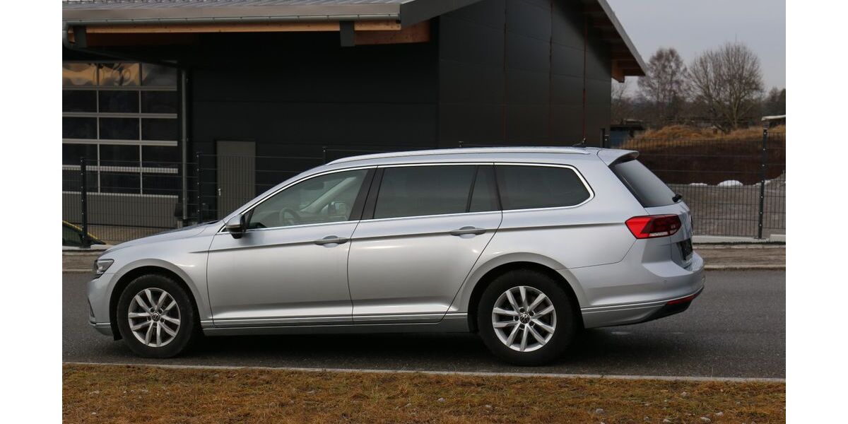 VW Passat Variant 122.000 km 21.990 &euro; Aichhalden-Rötenberg 78733