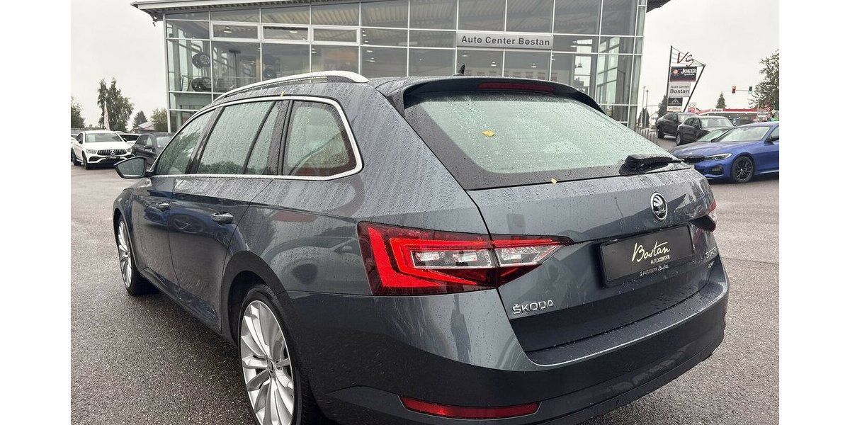 Skoda Superb 2.0 TSI STYLE/4x4/PANO/KAMERA/MEMORY/DAB 145.673 km 19.900 &euro; Villingen-Schwenningen 78054