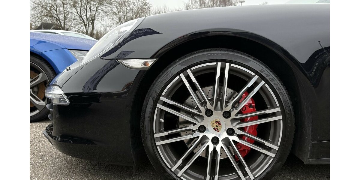 Porsche 991 911 Carrera 4S SPORTAGA/APPROVED/KAMERA/NAVI 152.242 km 77.900 &euro; Villingen-Schwenningen 78054