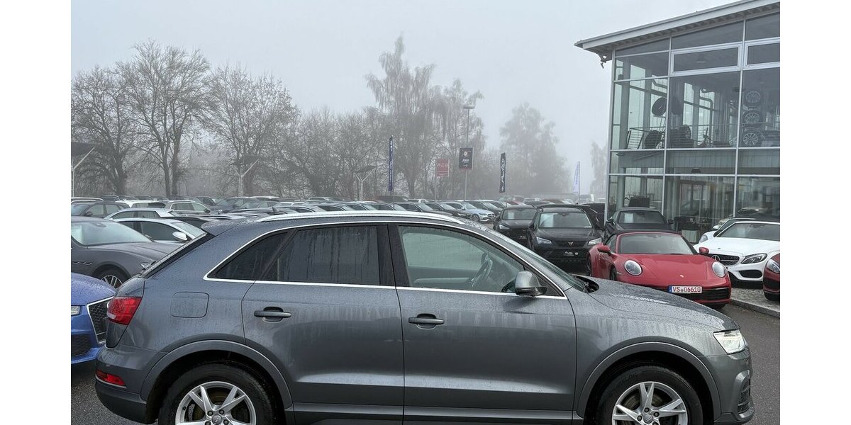 Audi Q3 2.0 TDI/NAVI/AHK/KLIMA/SCHECKHEFT-GEPFLEGT 158.447 km 13.900 &euro; Villingen-Schwenningen 78054