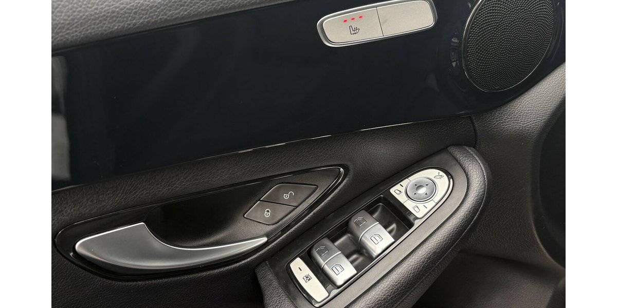 Mercedes-Benz C 200 d G-Tronic Plus NAVI/SHZ/TEMPOMAT/TOTWINKL 133.552 km 17.900 &euro; Villingen-Schwenningen 78054