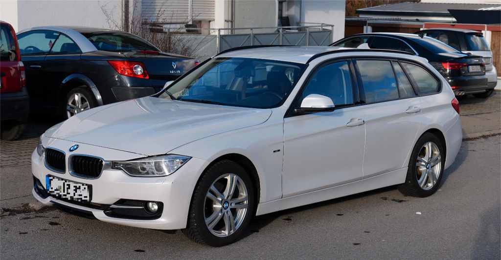 BMW 320 247.000 km 8.999 &euro; Trossingen 78647