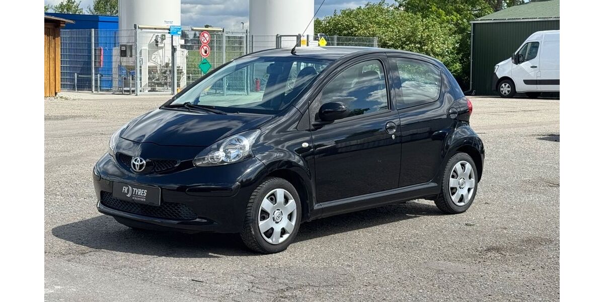 Toyota Aygo (X) 149.500 km 3.450 &euro; Trossingen 78647