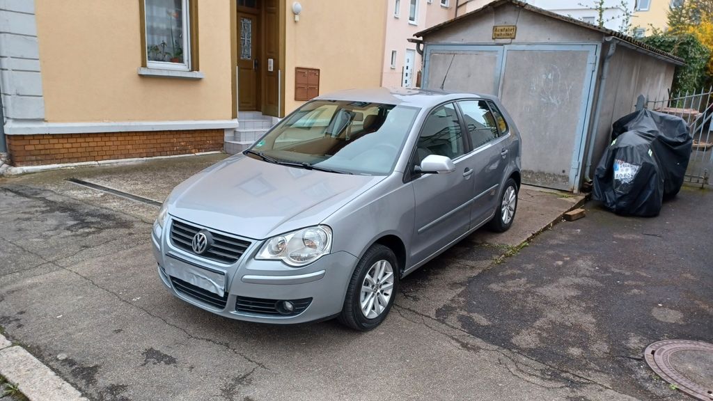 VW Polo 158.300 km 2.699 &euro; Tuttlingen 78532