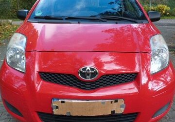 Toyota Yaris 97.000 km 4.200 &euro; Tuttlingen 78532