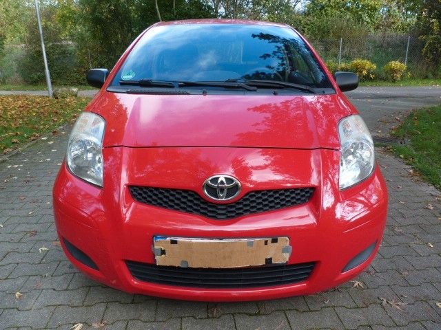 Toyota Yaris 97.000 km 4.200 &euro; Tuttlingen 78532