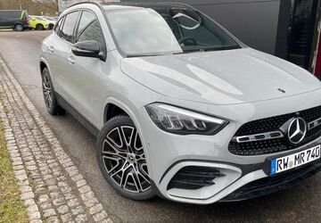 Mercedes-Benz GLA 200 9.000 km 45.600 &euro; Rottweil 78628