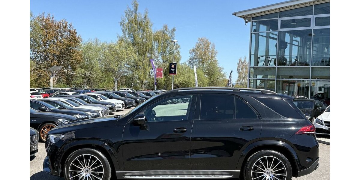 Mercedes-Benz GLE 400 d AMG 4Matic 360°/HEAD-UP/CARPLAY/PANO 44.114 km 69.900 &euro; Villingen-Schwenningen 78054