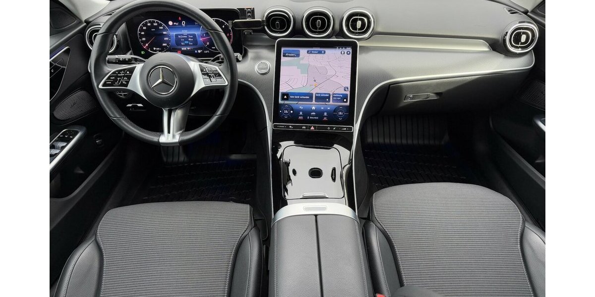 Mercedes-Benz C 300 d/AVANTGARDE/PANORAMA/ACC/KAMERA/DAB/LED 44.969 km 33.900 &euro; Villingen-Schwenningen 78054