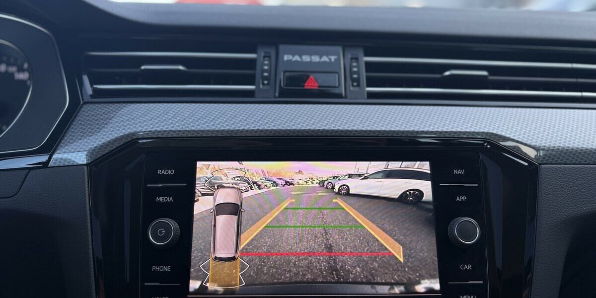 VW Passat Alltrack 2.0 TDI MASSAGE/PANO/NAVI/1.HAND 88.854 km 24.900 &euro; Villingen-Schwenningen 78054