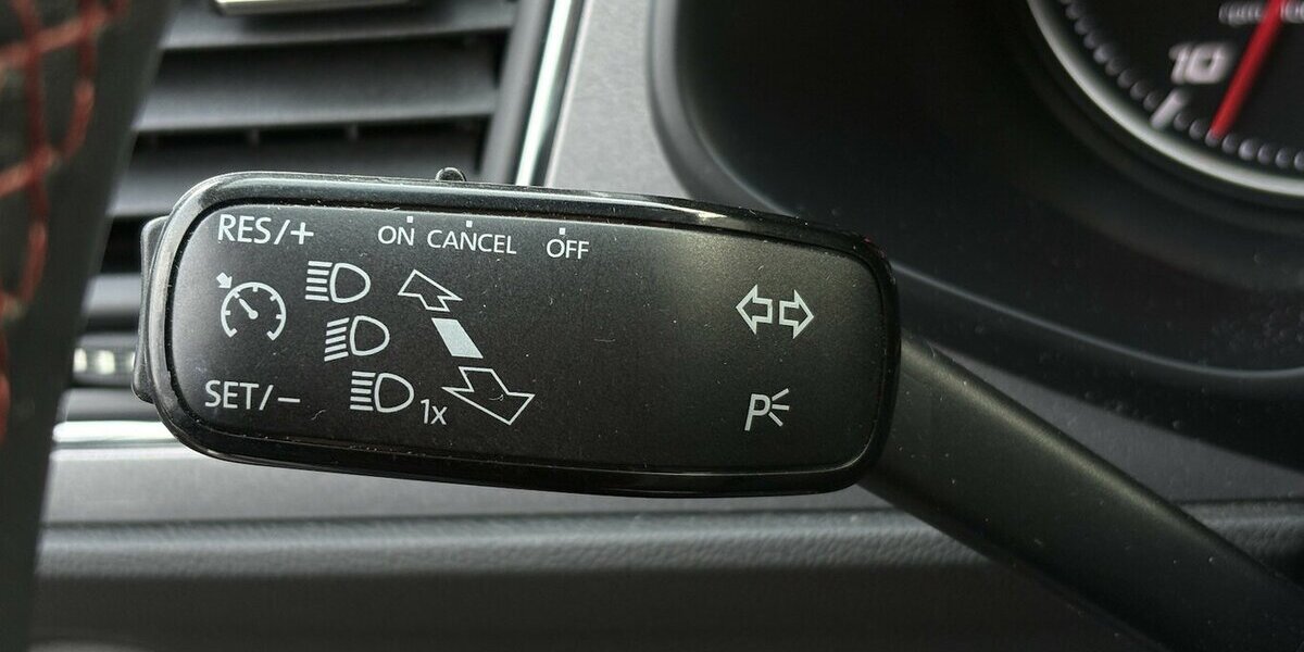 Seat Leon 1.4 TSI ST FR KAMERA/NAVI/SHZ/AHK/LED/TEMPO 81.478 km 12.800 &euro; Villingen-Schwenningen 78054