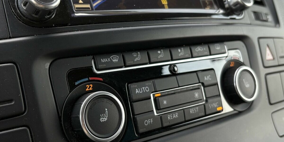 VW T5 Multivan TDI Edition 25 4Motion 7.SITZER/NAVI 90.000 km 23.900 &euro; Villingen-Schwenningen 78054