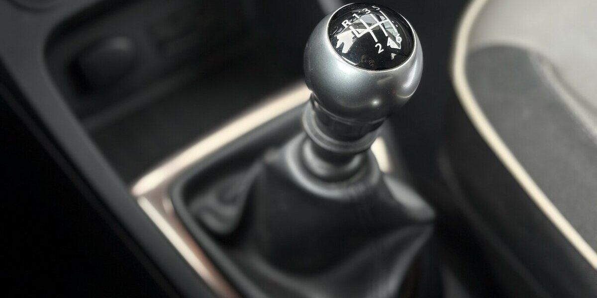 Renault Captur 1.2 TCe Elysee KAMERA/NAVI/SITZHEIZUNG 97.093 km 9.900 &euro; Villingen-Schwenningen 78054