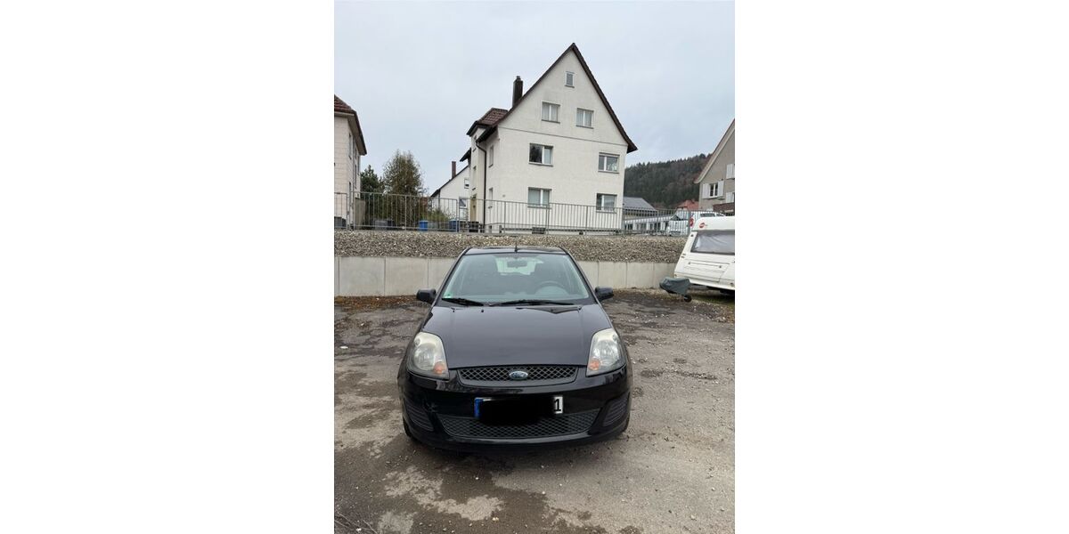 Ford Fiesta 151.800 km 1.850 &euro; Tuttlingen 78532