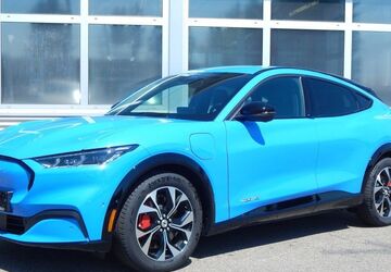 Ford Mustang Mach-E 6.700 km 42.490 &euro; Schramberg 78713