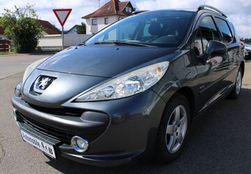 Peugeot 207 157.000 km 3.790 &euro; Schömberg 72355