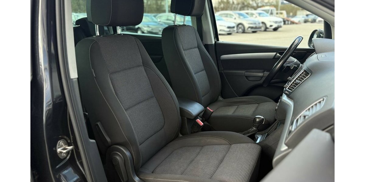 VW Sharan 2.0 TDI Comfortline 7.SITZ/NAVI/SHZ/DSG 107.728 km 21.800 &euro; Villingen-Schwenningen 78054