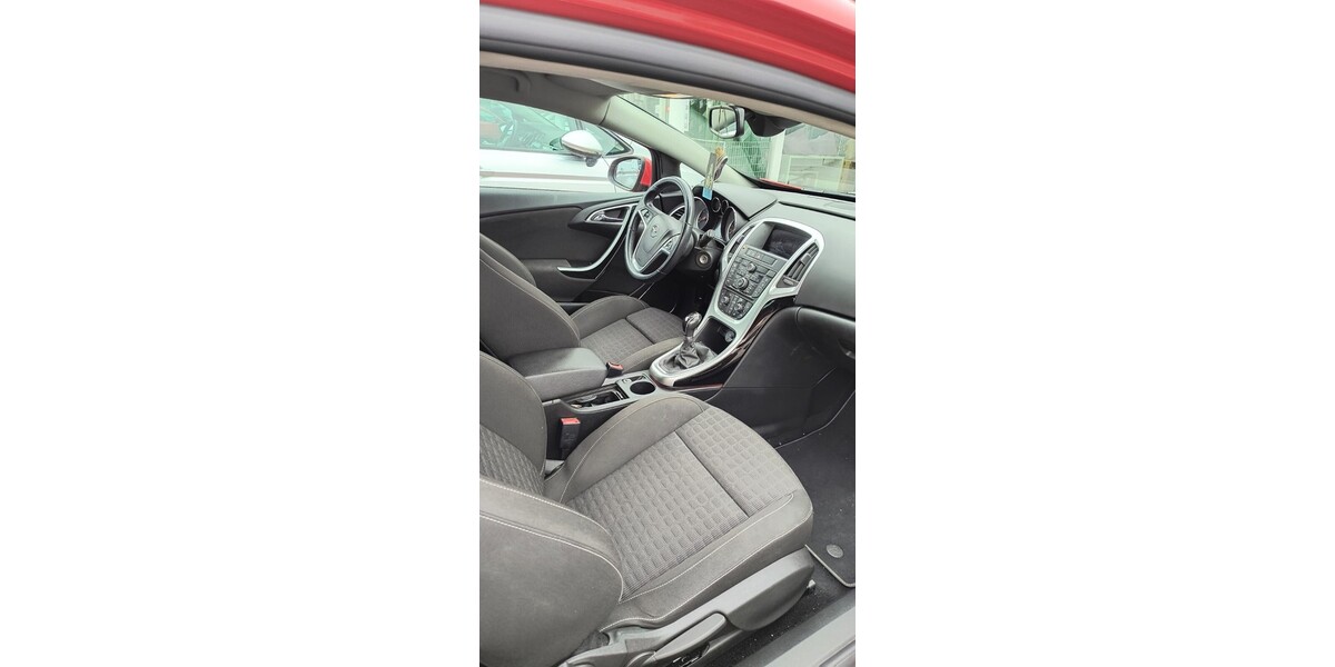 Opel Astra GTC J 247.700 km 5.500 &euro; Löffingen 79843