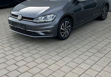 VW Golf 110.000 km 15.700 &euro; Denkingen 78588