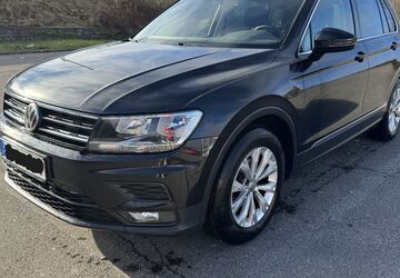 VW Tiguan 105.000 km 18.900 &euro; Villingen-Schwenningen 78050