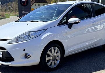 Ford Fiesta 121.486 km 4.499 &euro; Epfendorf 78736