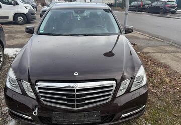 Mercedes-Benz E 220 323.000 km 2.999 &euro; Tuttlingen 78532