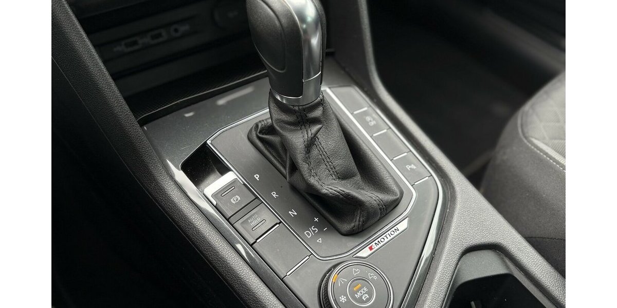 VW Tiguan 2.0 TDI 4Motion DSG/AHK/SHZ/DAB/CARPLAY 126.308 km 19.900 &euro; Villingen-Schwenningen 78054