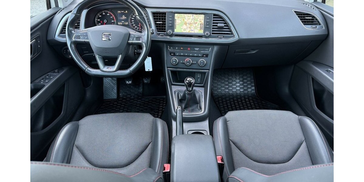 Seat Leon 1.4 TSI FR NAVIGATION/PANORAMA/SHZ/1.HAND 99.990 km 12.900 &euro; Villingen-Schwenningen 78054