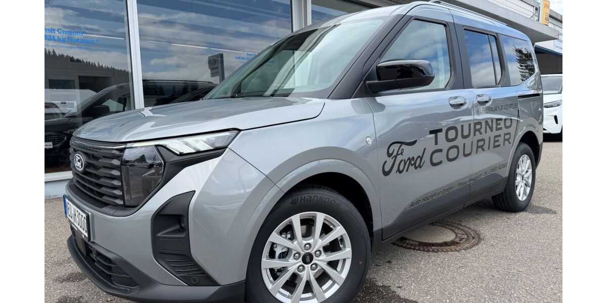 Ford Tourneo Courier 6.000 km 29.990 &euro; Titisee Neustadt 79822