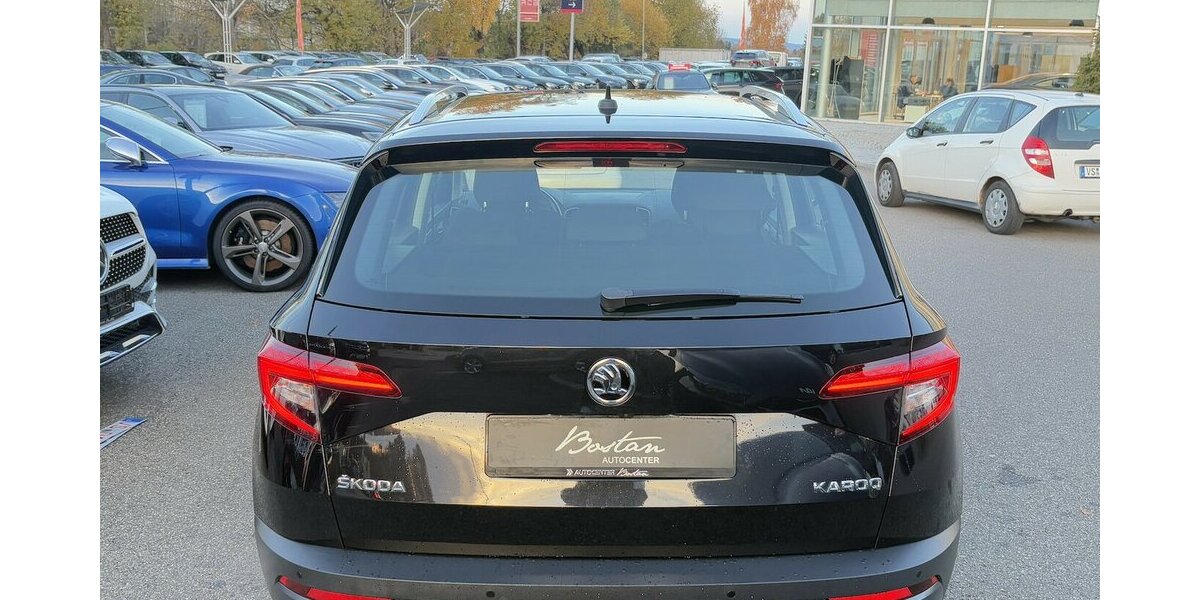 Skoda Karoq 1.5 TSI AMBITION/DSG/KAMERA/NAVI/PDC/DAB 163.970 km 15.900 &euro; Villingen-Schwenningen 78054