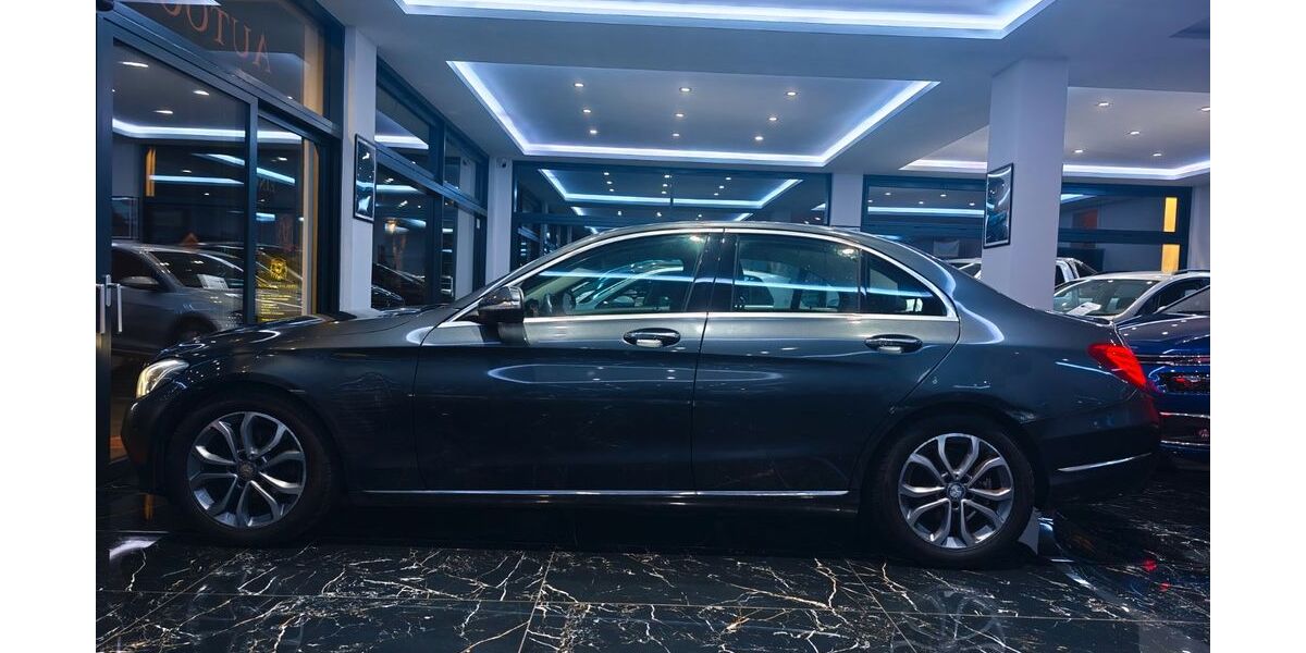 Mercedes-Benz C 220 360.571 km 10.499 &euro; Denkingen 78588