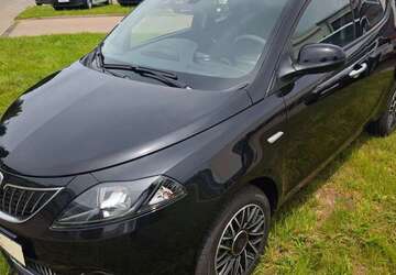 Lancia Ypsilon 6.500 km 18.990 &euro; Villingen-Schwenningen 78052