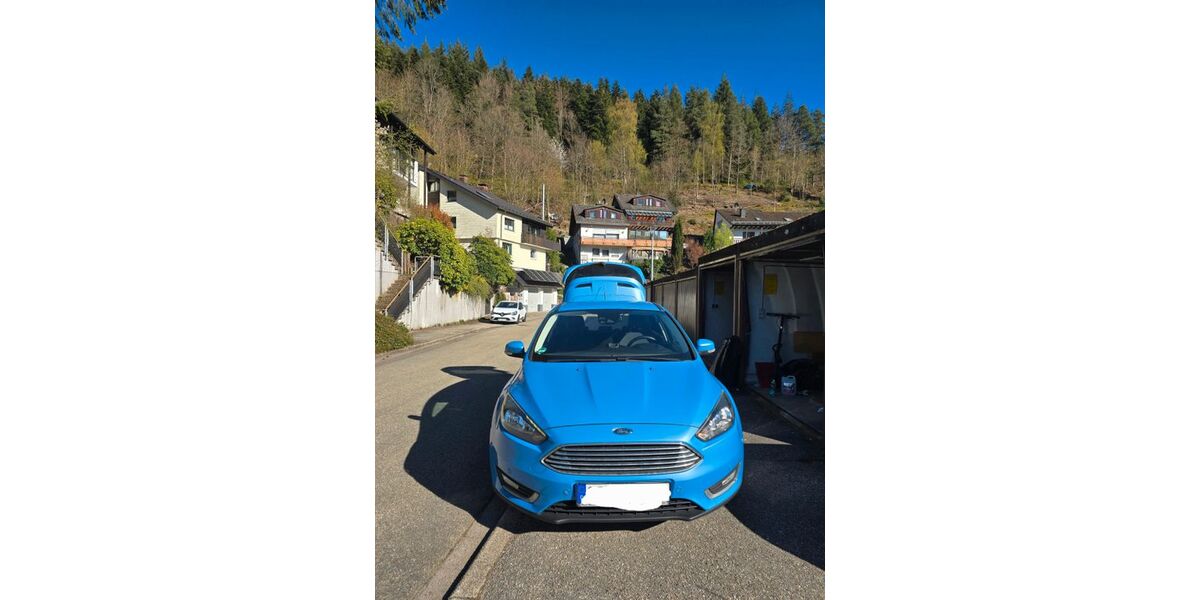 Ford Focus 121.000 km 8.500 &euro; Hornberg 78132