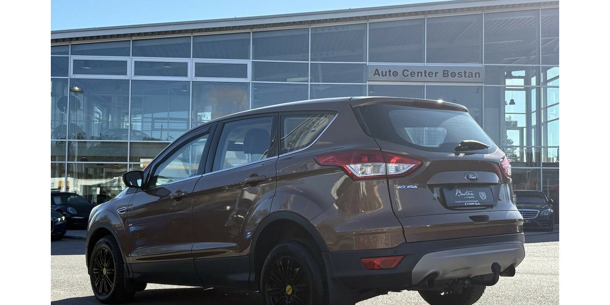 Ford Kuga 2.0 TDCI Titanium STANDHZ/NAVI/DAB/KAMERA 98.466 km 10.900 &euro; Villingen-Schwenningen 78054