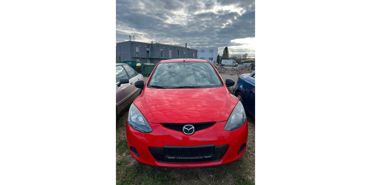Mazda 2 140.200 km 2.900 &euro; Hüfingen 78183