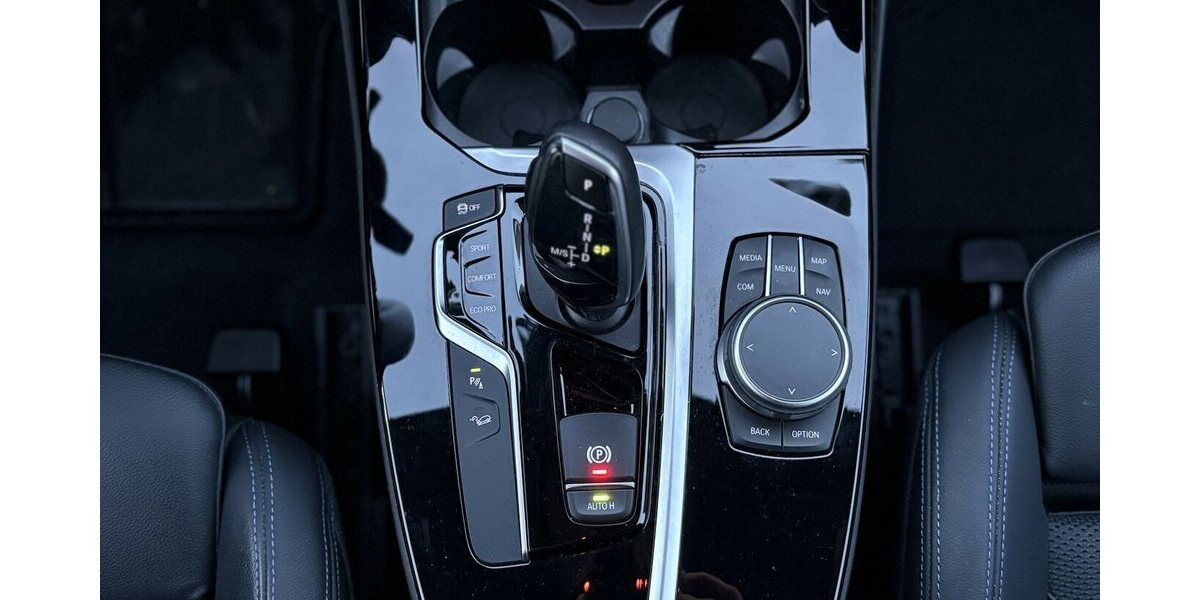 BMW X3 xDrive 30 d M Sport CARPLAY/NAVI/DAB/LED/AHK 81.948 km 37.900 &euro; Villingen-Schwenningen 78054