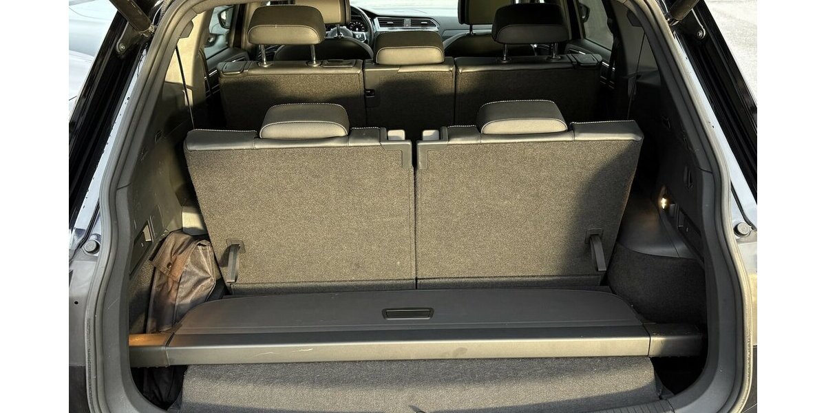 VW Tiguan Allspace Highline 4Motion 7-SITZ/PANO/ACC 90.578 km 31.900 &euro; Villingen-Schwenningen 78054