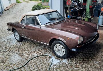 Fiat 124 Spider 32.000 km 13.999 &euro; Löffingen 79843