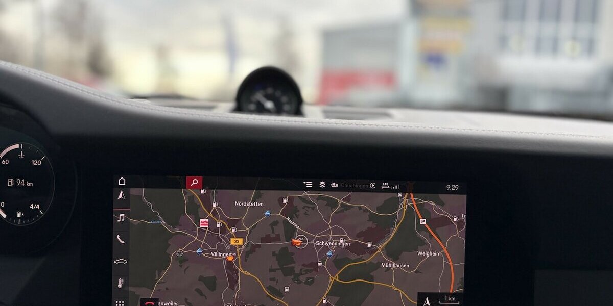 Porsche 992 911 CARRERA4/BOSE/LEDER/CHRONO/KAMERA/MEMORY 21.266 km 115.900 &euro; Villingen-Schwenningen 78054