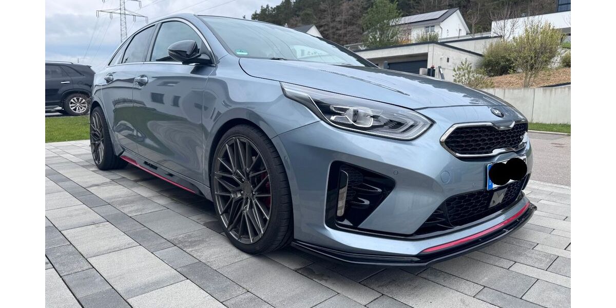 Kia pro ceed / ProCeed 67.298 km 24.500 &euro; Rottweil 78628