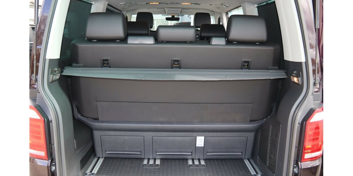 VW T6 Multivan GENERATION SIX 4-MOTION/7 SITZE/NAVI 150.462 km 27.900 &euro; Villingen-Schwenningen 78054