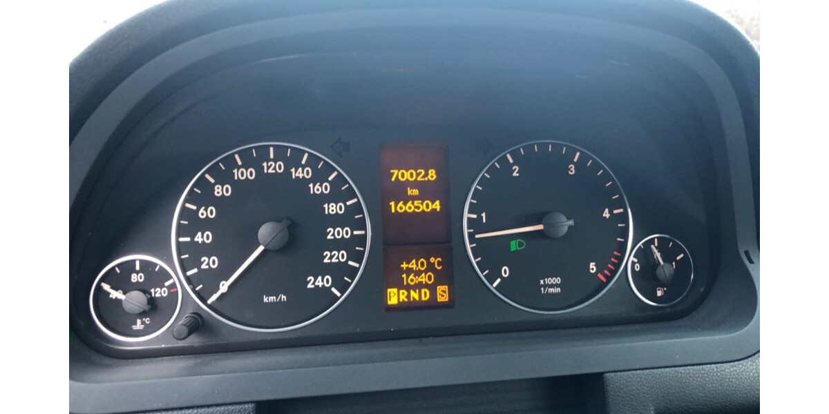 Mercedes-Benz A 180 166.500 km 4.299 &euro; Villingen-Schwenningen 78050